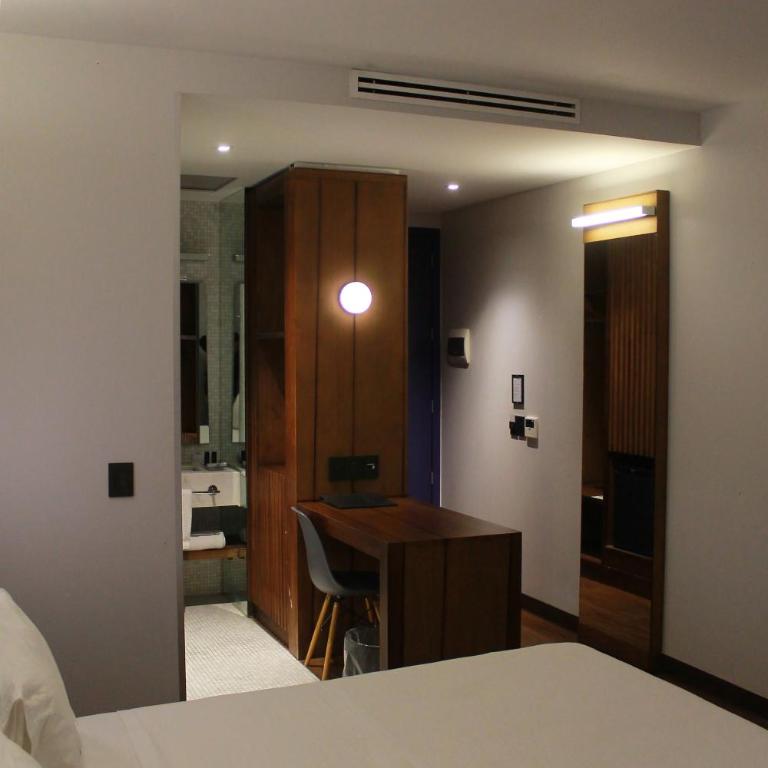 Ikonik Hotel Puebla - Habitación Estándar - Cama extragrande - 4