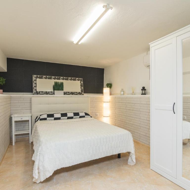 Casa Blanca la Villa Grande - SWIMMING POOL - JACUZZI XXL - BEACH 2,4km - AIRPORT 9 km - CENTER 0,8km - Villa - 28