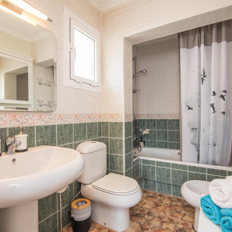 Casa Blanca la Villa Grande - SWIMMING POOL - JACUZZI XXL - BEACH 2,4km - AIRPORT 9 km - CENTER 0,8km - Villa - 30