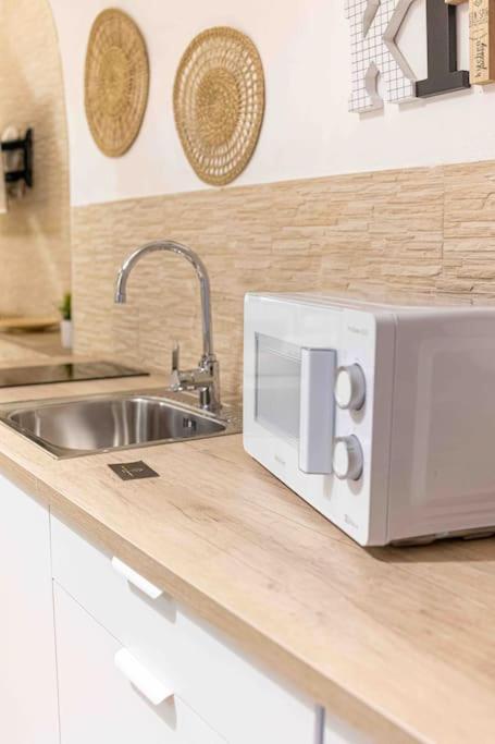 Macarth APT Modern Appartamento Napoli Centro - One-Bedroom Apartment - 13