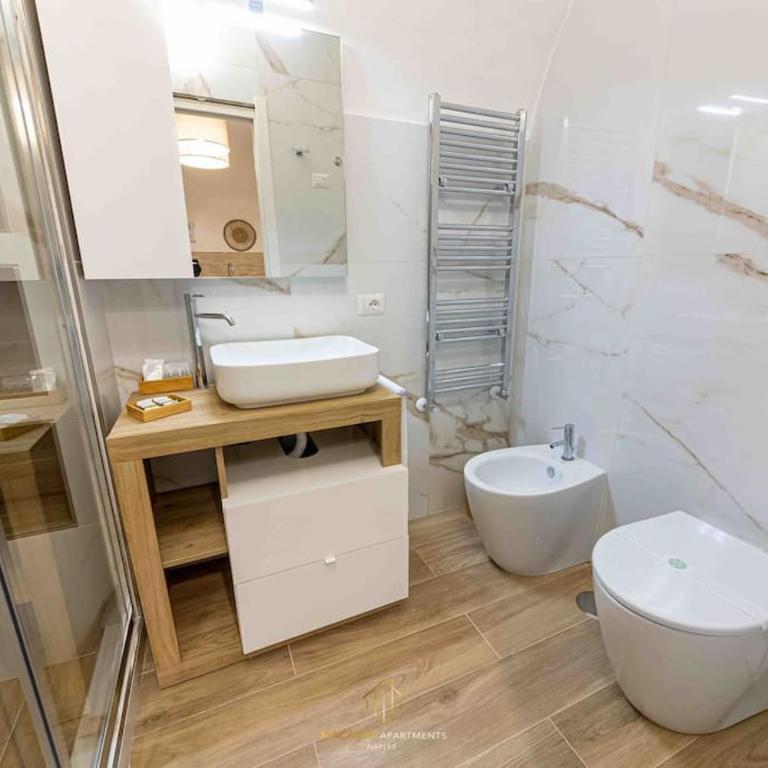 Macarth APT Modern Appartamento Napoli Centro - One-Bedroom Apartment - 12
