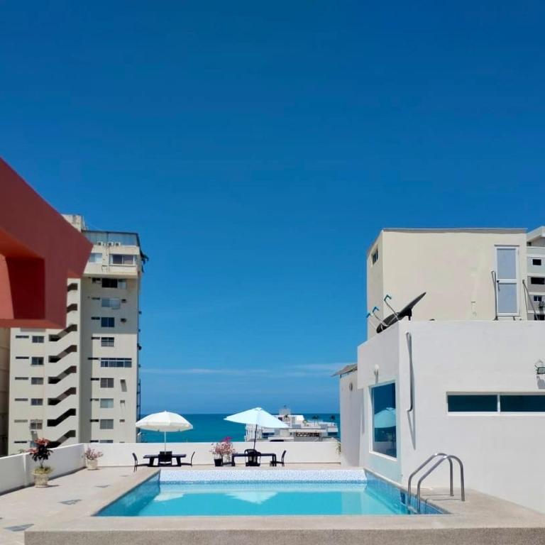 DEPARTAMENTO, a una calle de la PLAYA Y MALECÓN - Apartamento de 3 dormitorios - 5
