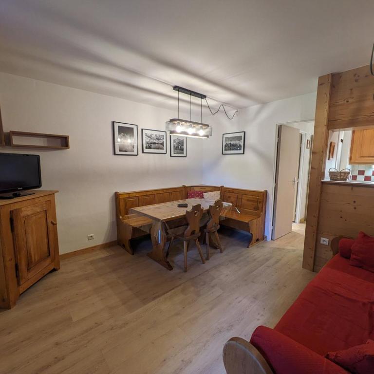 Appartement cosy à Chamonix pour 4, balcon, parking - FR-1-343-250 - Appartement - 2