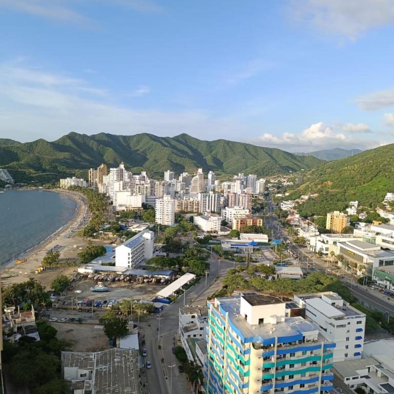 AMBAR ROCA 506 RODADERO - Apartamento con vistas a las montañas - 1