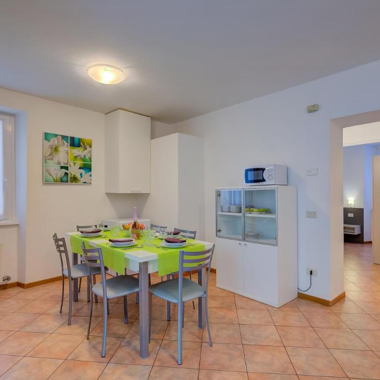 Casa Alpino - Appartamento Superior con 2 Camere da Letto e Balcone - 6