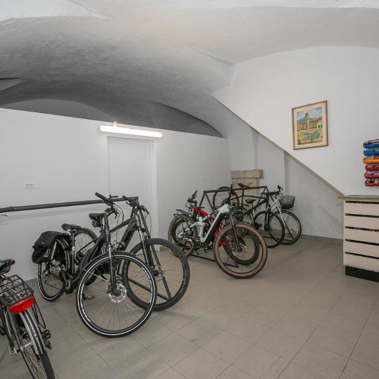 Casa Alpino - Appartamento con 2 Camere da Letto 1 - 7