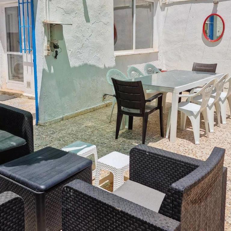 House with exclusive pool and garden 7 min walk from the beach and the center - Casa - 15