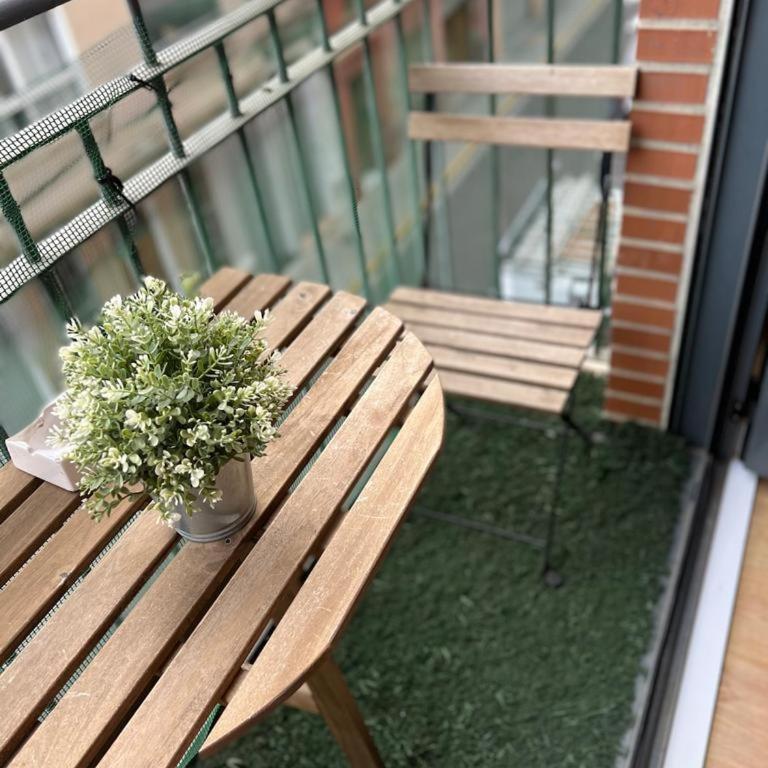 BioHomeValencia - Three-Bedroom Apartment - 11