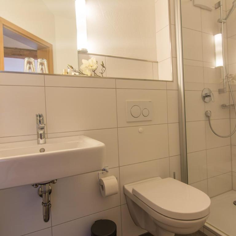Gasthof Hirsch Vorderburg - Doppelzimmer mit Bergblick - 5