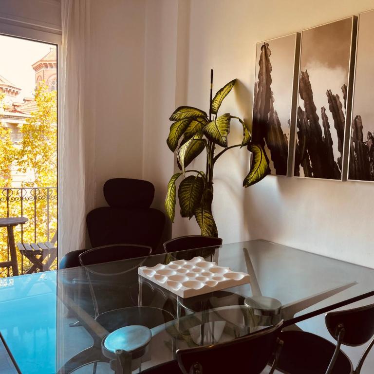 Enric Granados 17 - Apartamento de 3 dormitorios - 2