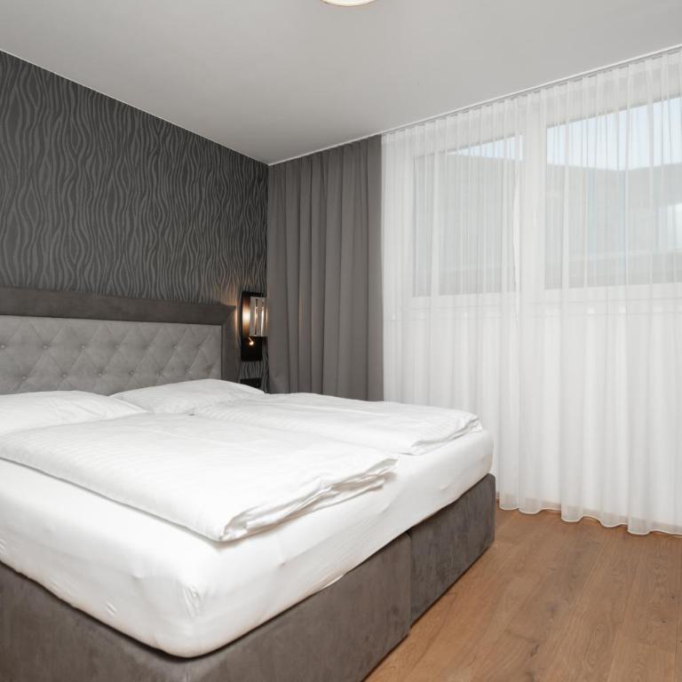 A Casa Elements - Three-Bedroom Apartment - 5
