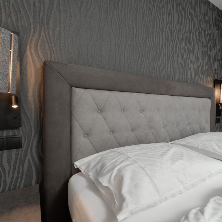 A Casa Elements - Three-Bedroom Apartment - 8