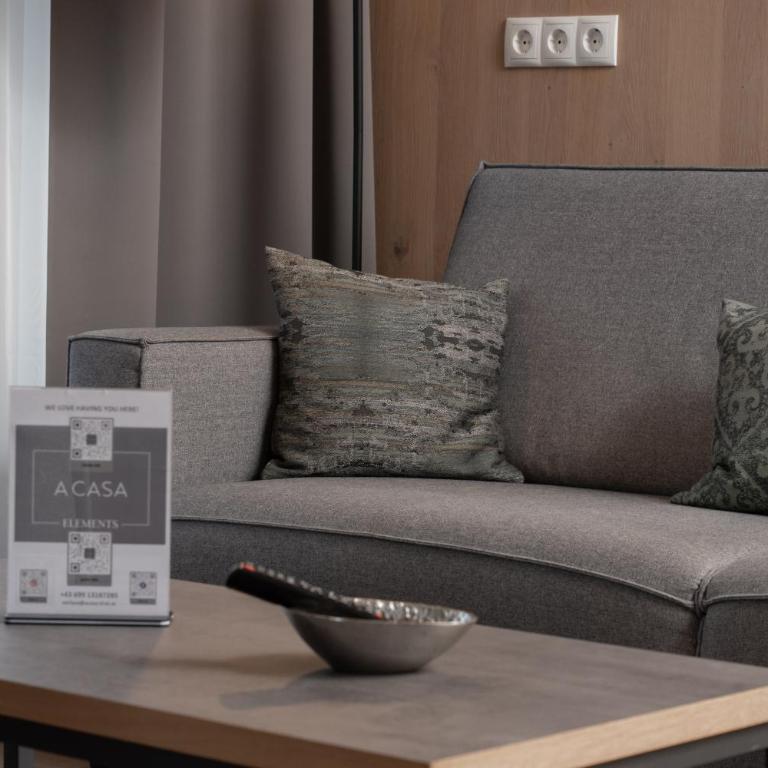 A Casa Elements - Three-Bedroom Apartment - 13