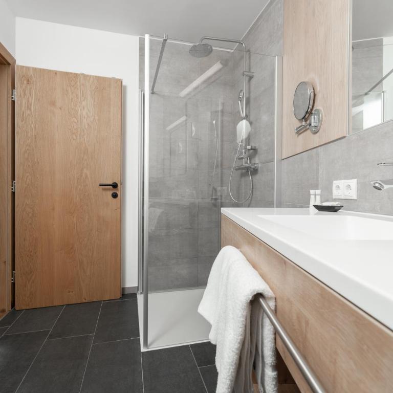 A Casa Elements - One-Bedroom Apartment - 5
