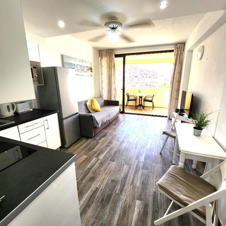 Castle Harbour duplex with pool view C115 - Apartment - auf 2 Etagen - 9
