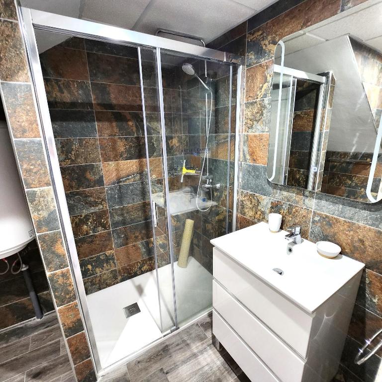 Castle Harbour duplex with pool view C115 - Apartment - auf 2 Etagen - 11