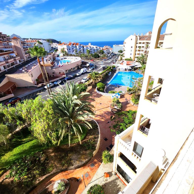 Castle Harbour duplex with pool view C115 - Apartment - auf 2 Etagen - 25