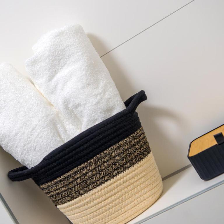 Maxim Apartments - Apartment with Balcony - 43