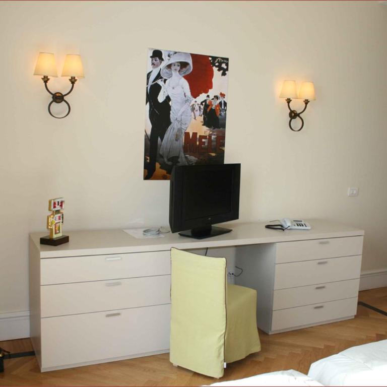 Residence gli Angioini srl - Monolocale King Deluxe - 6