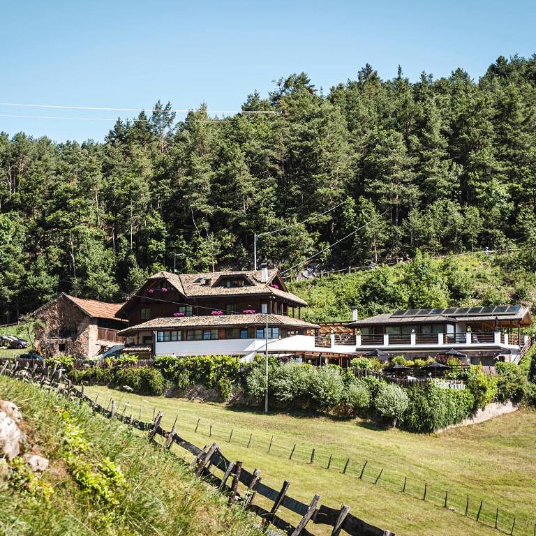 Exclusive Chalet Grumer 700 sqm - Villa - 1