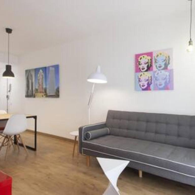 Designer Apt near FIRA Balcony 5PPWIFISMART TV by MyRentalHost - Apartamento de 2 dormitorios - 9