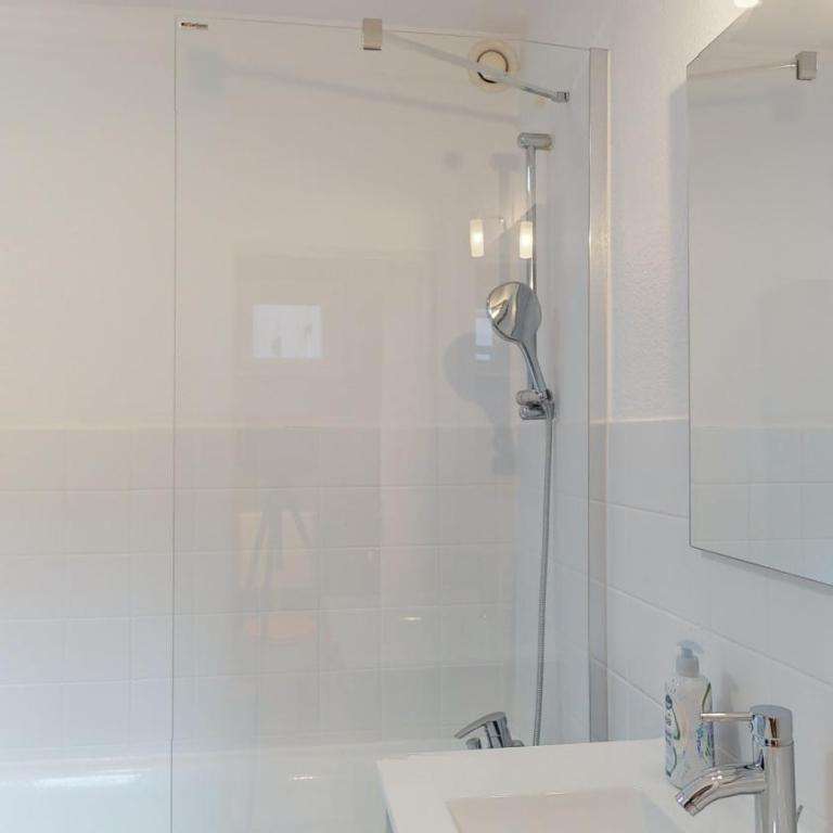 Au bord de l’eau - One-Bedroom Apartment - 22