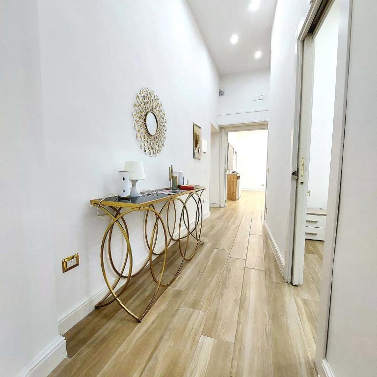 Berenice Suites - Camera Quadrupla con Bagno Privato Esterno - 13