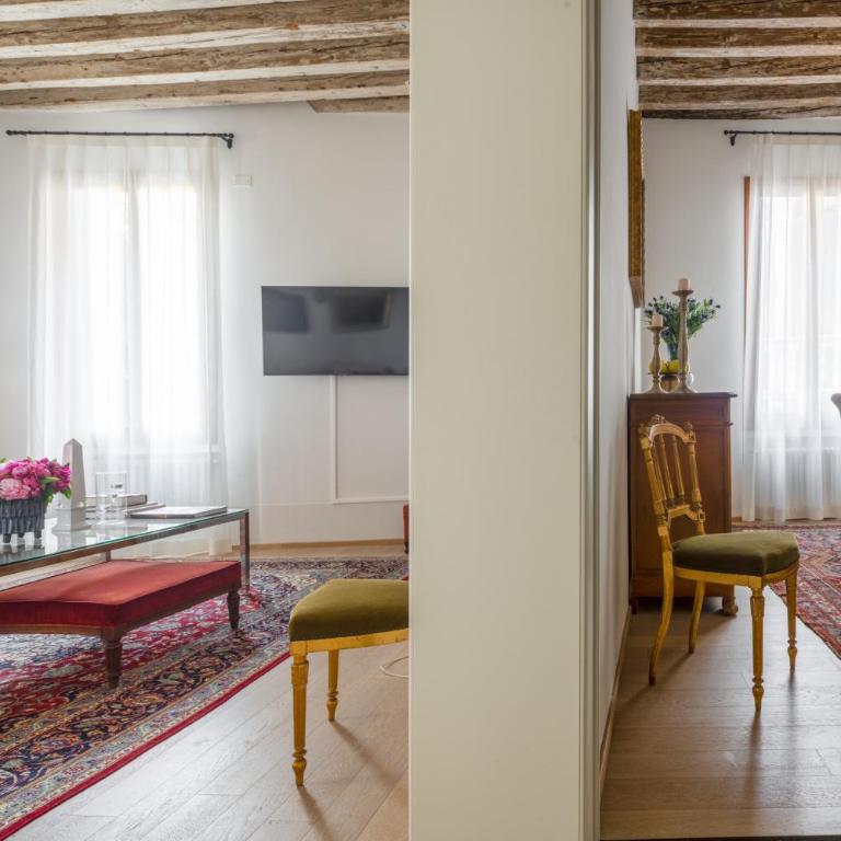 Miracoli Apartment with View on the Canal R&R - Two-Bedroom Apartment - 6