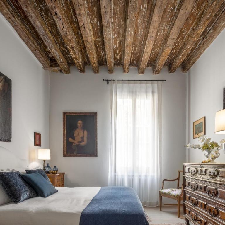 Miracoli Apartment with View on the Canal R&R - Two-Bedroom Apartment - 19