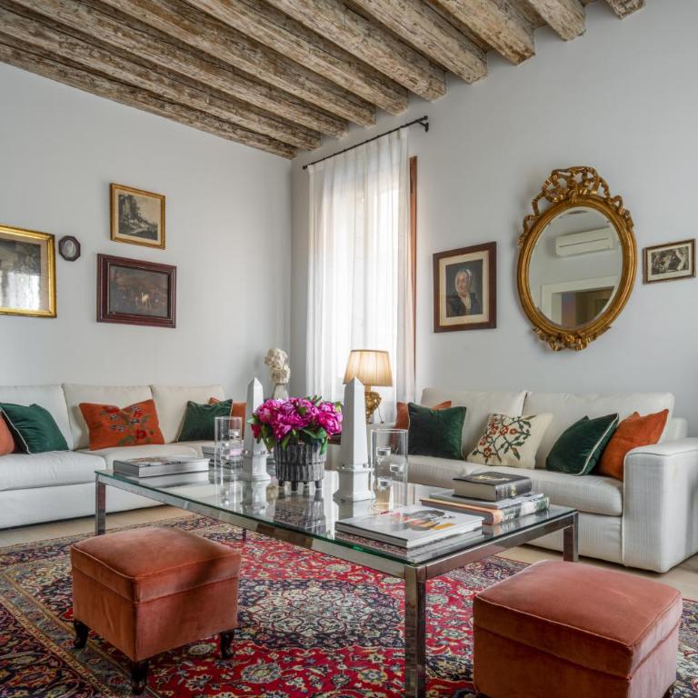 Miracoli Apartment with View on the Canal R&R - Two-Bedroom Apartment - 1
