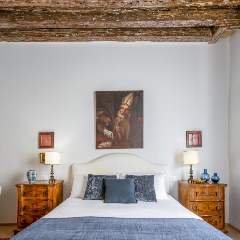 Miracoli Apartment with View on the Canal R&R - Two-Bedroom Apartment - 26