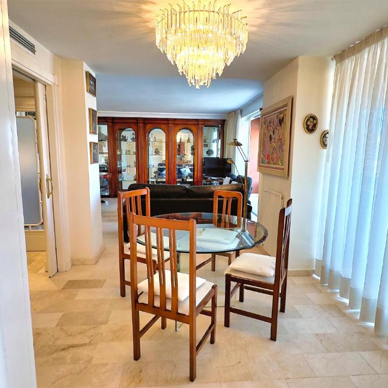PM 1-7A. Spacious Two Bedroom Apartment in Marbella Centre. - Apartamento de 2 dormitorios - 6