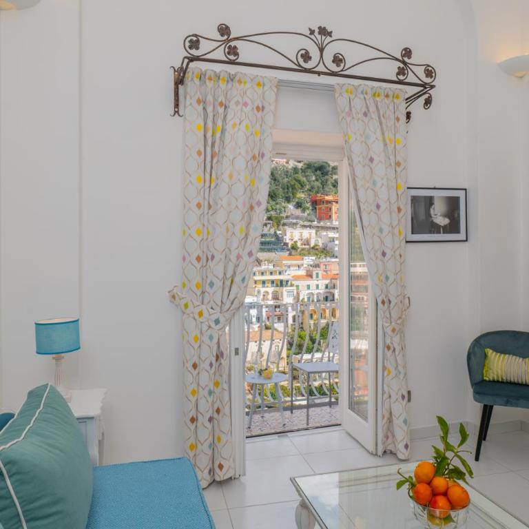 Milky Suites Positano - Camera Queen Deluxe - 3