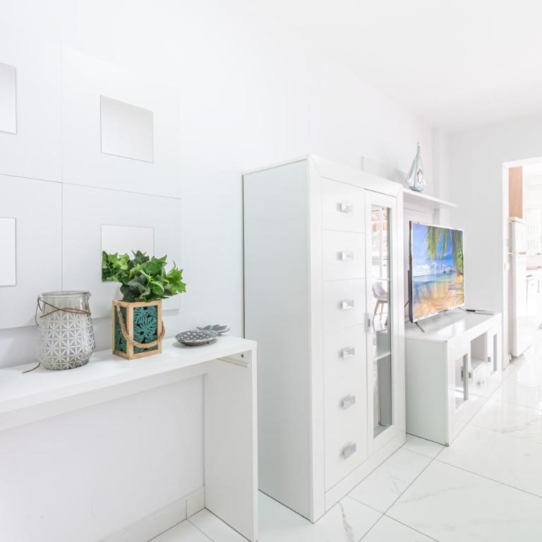 Albatros Ground Floor 1-4 Apartment Levante Beach - Apartment - 17