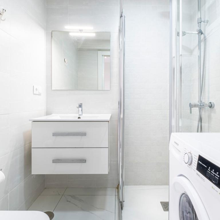 Albatros Ground Floor 1-4 Apartment Levante Beach - Apartment - 15