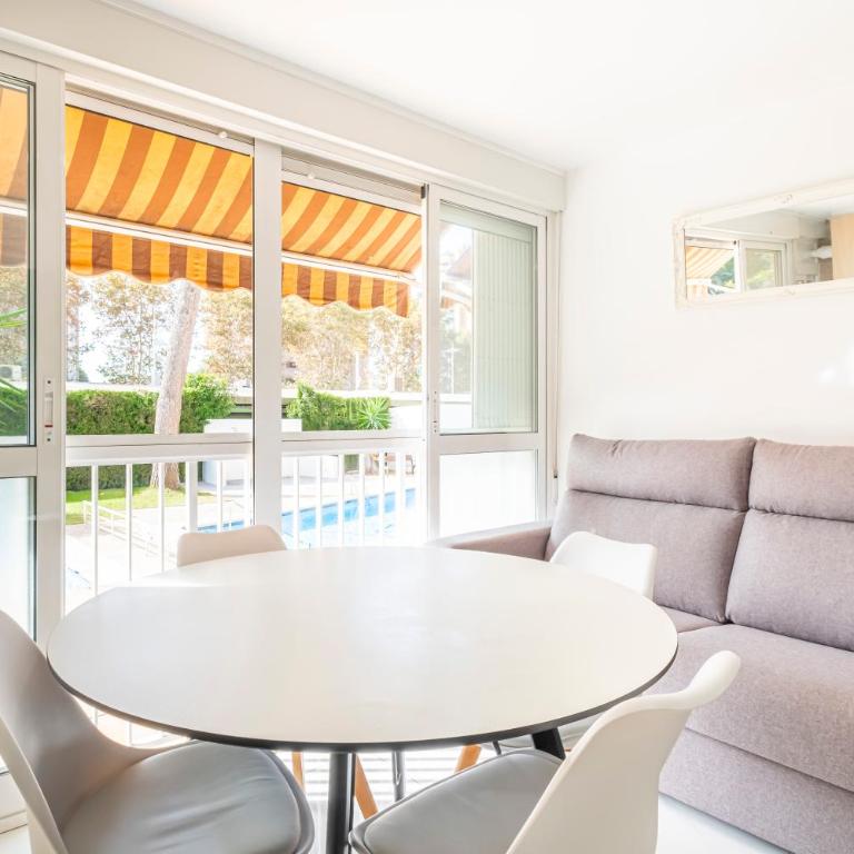 Albatros Ground Floor 1-4 Apartment Levante Beach - Apartment - 2