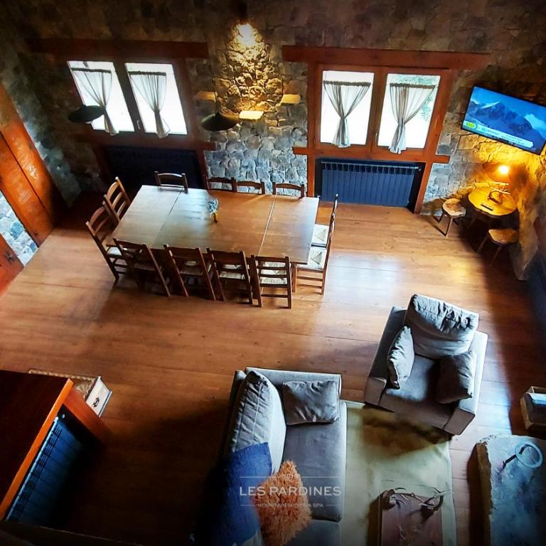Les Pardines 1819 Mountain suites & SPA - Chalet - 2