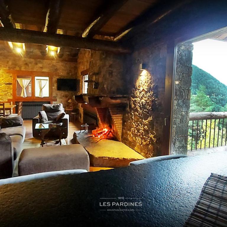 Les Pardines 1819 Mountain suites & SPA - Chalet - 12