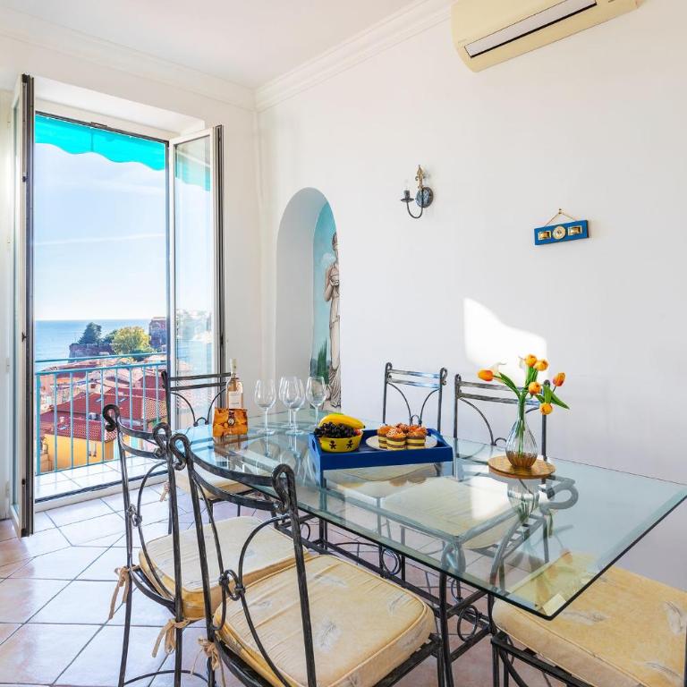 VOLTI ON THE BAY AP4386 By Riviera Holiday Homes - Appartement - Vue sur Mer - 5
