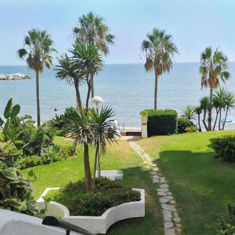 Marbella centro playa by Houselogy - One-Bedroom Apartment - 1