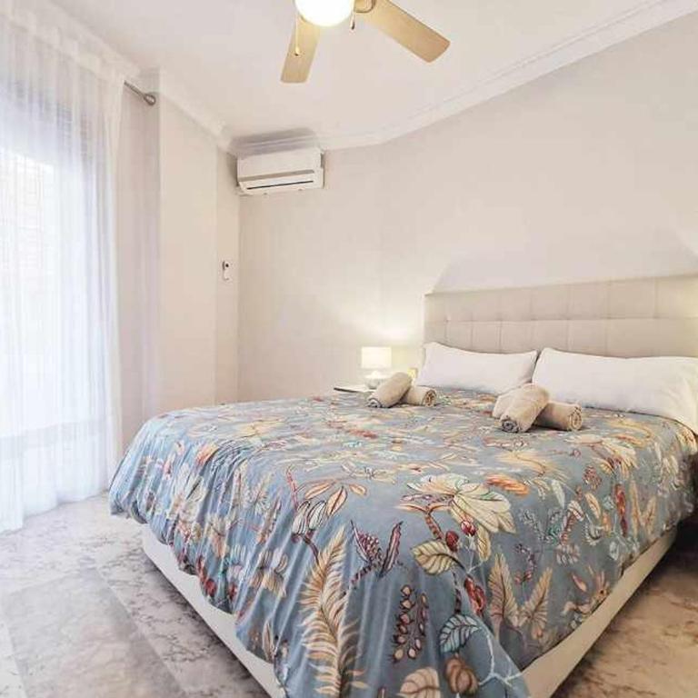 Marbella centro playa by Houselogy - One-Bedroom Apartment - 6