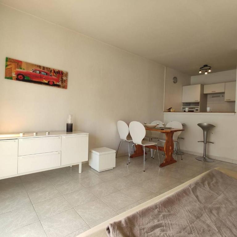 Appartement 2 pièces avec terrasse à 100m de la plage - Parking privé, Antibes - FR-1-252-155 - Appartamento (4 Adulti) - 11