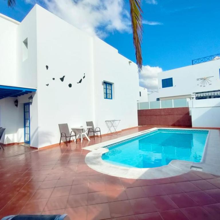 Villa Rubicón Costa - Three-Bedroom Villa - 1