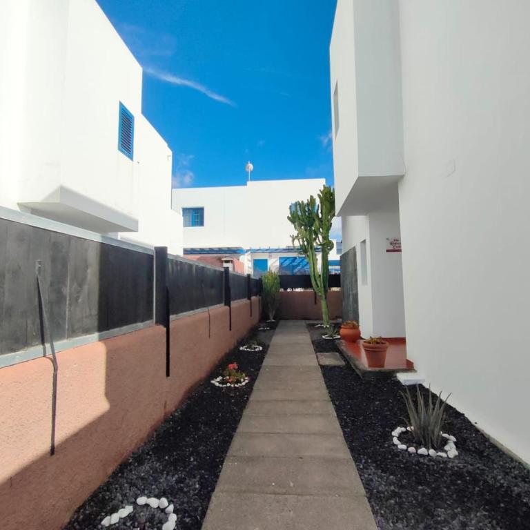 Villa Rubicón Costa - Three-Bedroom Villa - 36