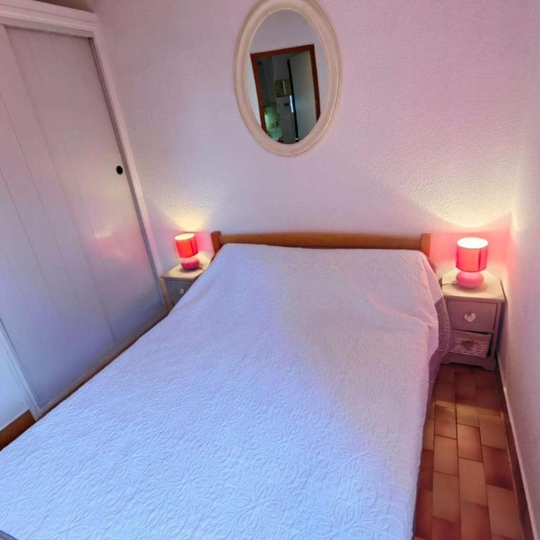 Villa mitoyenne climatisée avec piscine et parking pour 6 pers - FR-1-607-123 - Villa - 9