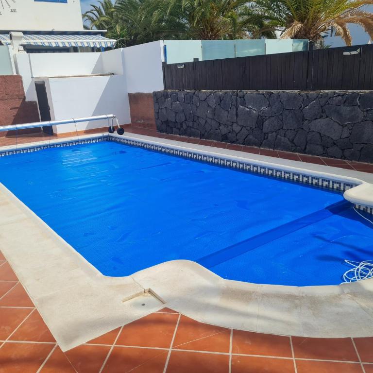 Villa Rubicón Costa - Three-Bedroom Villa - 2