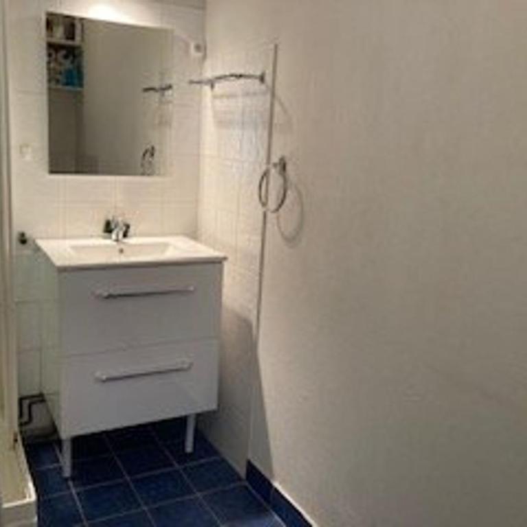 Appartement F2 Confortable avec Parking et Animaux Admis - One-Bedroom Apartment - 10