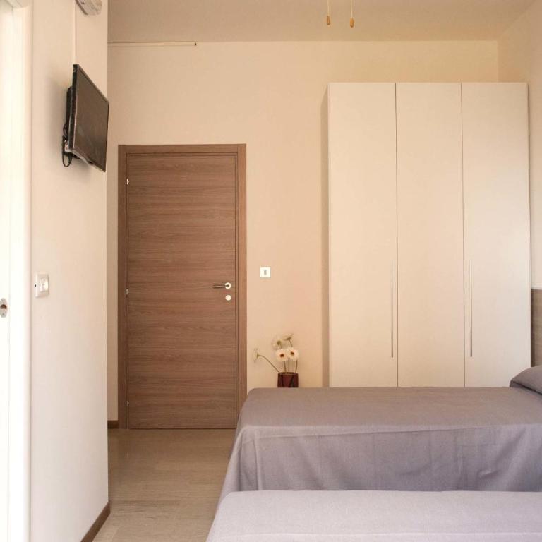 Aurora Guest House- Dimore Bolognesi - Camera Matrimoniale con Bagno Privato - 6