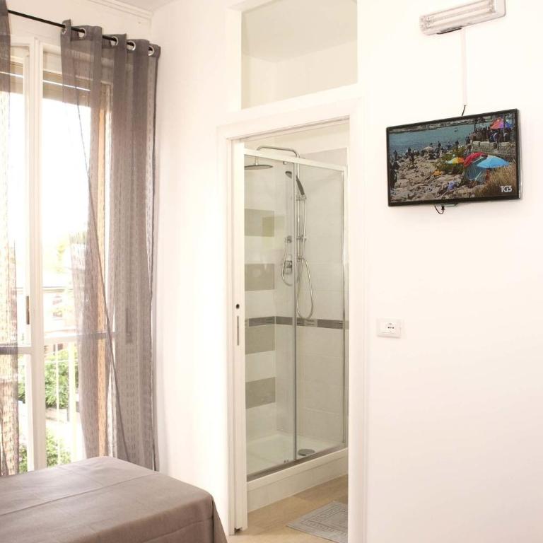Aurora Guest House- Dimore Bolognesi - Camera Matrimoniale con Bagno Privato - 10