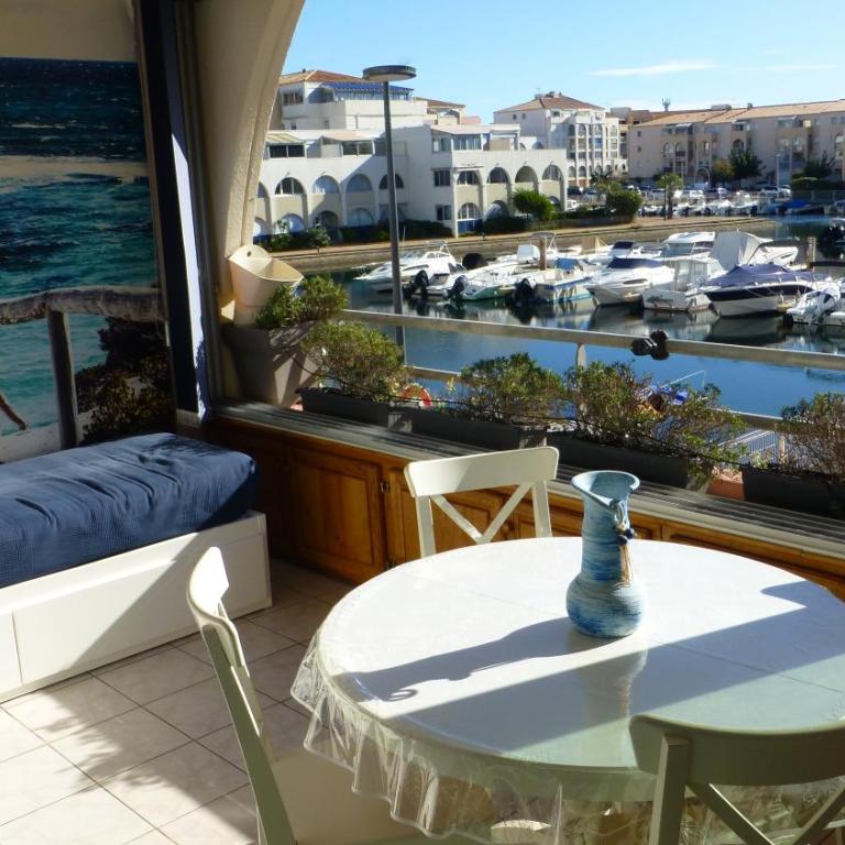 Sète Marina des Quilles, grand T2 climatisé, proche plage, parking privé - Appartement 1 Chambre - 3